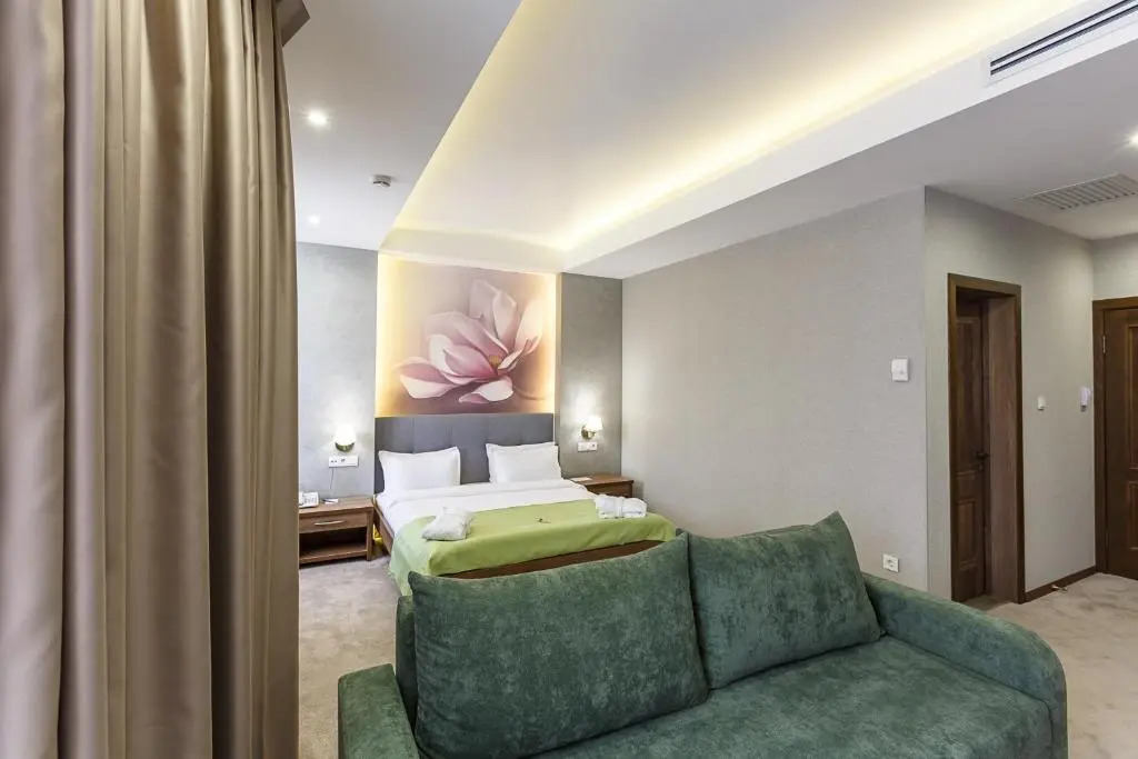 Renion Hills Hotel
