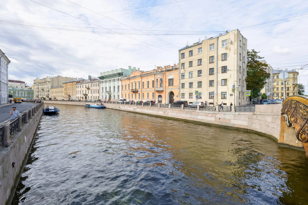 Квартира Myhome Yourhome на набережной реки Мойки 25