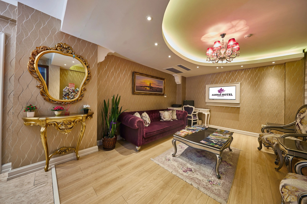 Albinas Hotel Old City