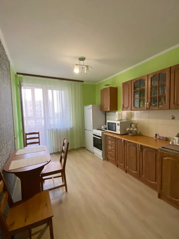 Квартира на Краснозвёздной Улице, 3