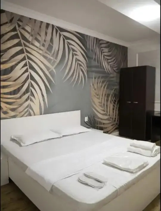 Riverside-Express Hotel