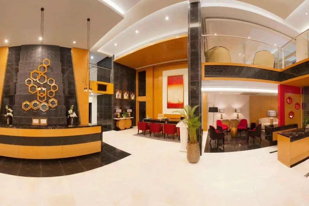 Ramada Hotel and Suites Amwaj Islands