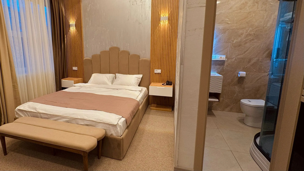 Avrora hotel