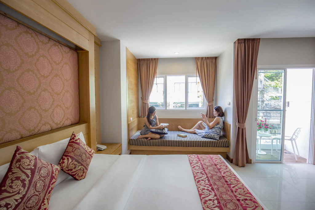 Sungthong Kamala Beach Resort
