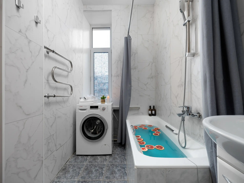 Квартира GM Apartments Просторная квартира с тремя спальными и балконом с видом на Театр Эстрады