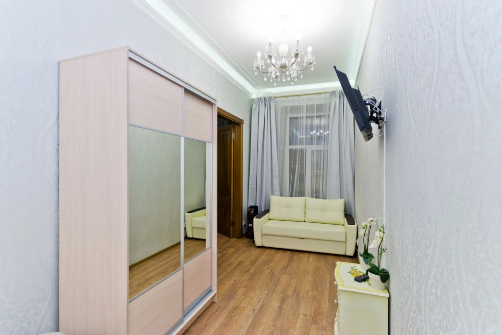 Апартаменты SpbStay на Невском проспекте 82