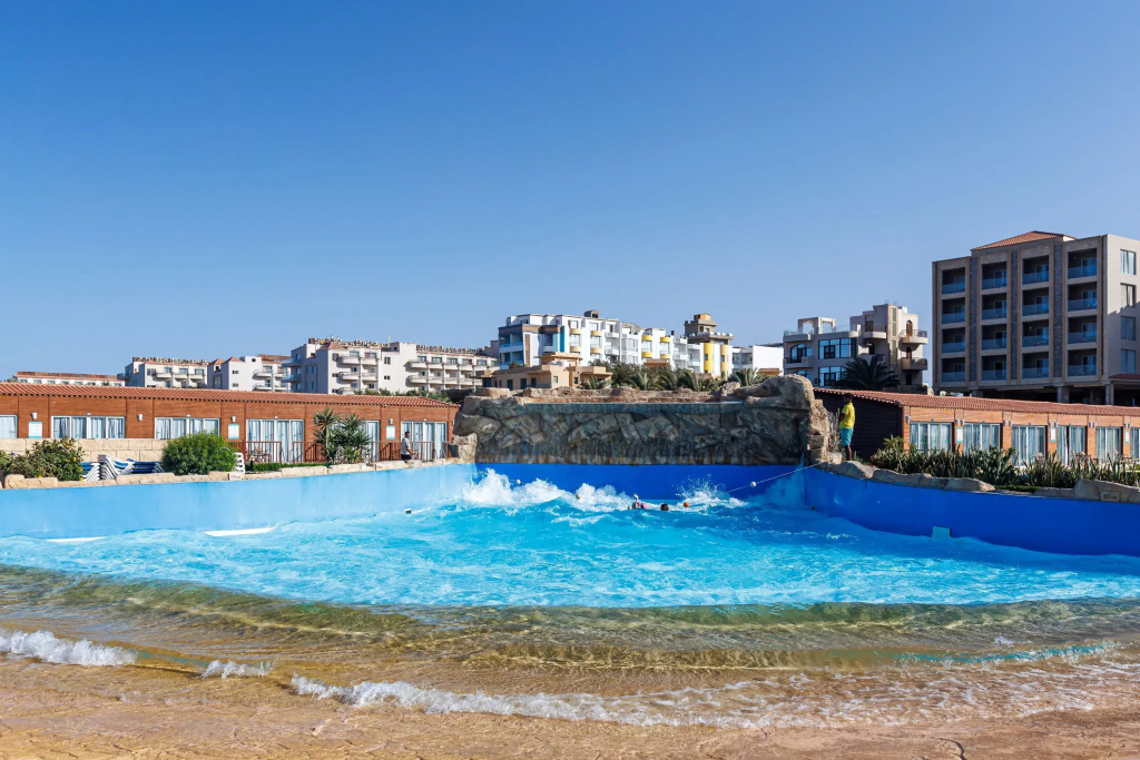 Sunrise Alora Aqua Park Resort