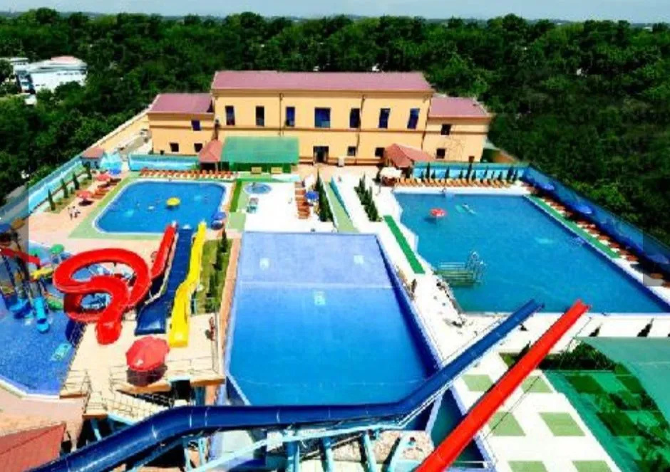 Golden Valley Hotel