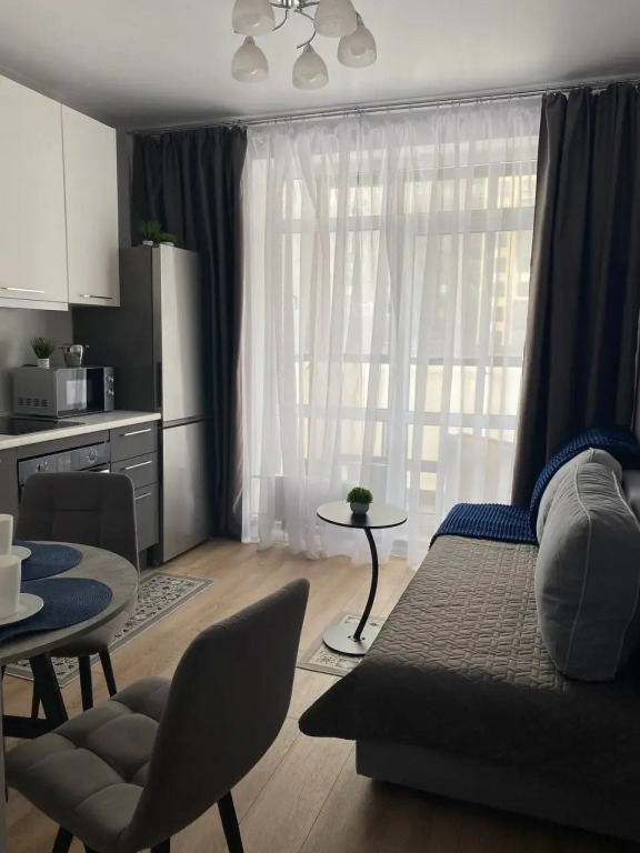 Odnokomnatnaya S Balkonom Flat