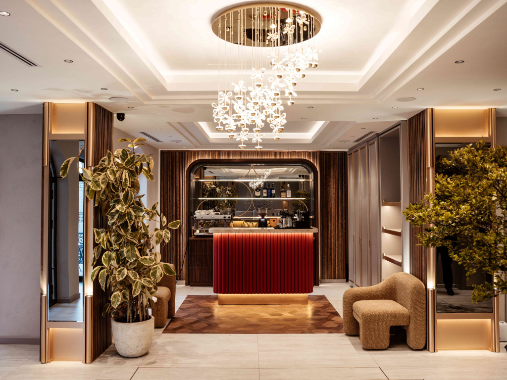 Meridian Luxury Boutique Hotel