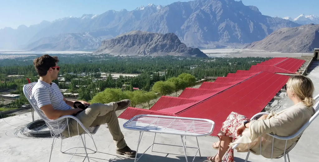 Hotel Mountain Lodge Skardu