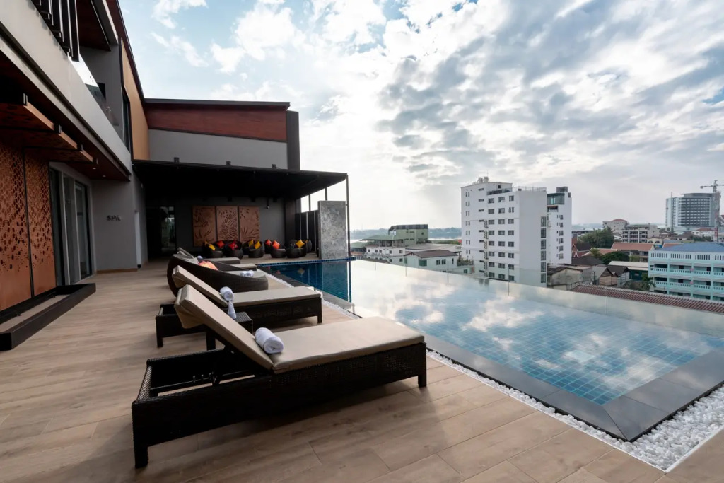 Отель Mintra Hotel