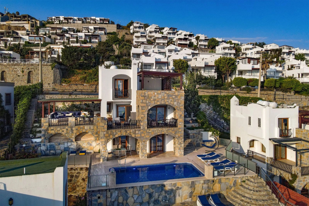 Вилла 3 Bedroom Villa with Private Pool and Sea View for Rent in Bodrum Yalıkavak BD4148