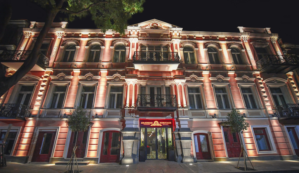 Отель Heritage Hotel & Suites
