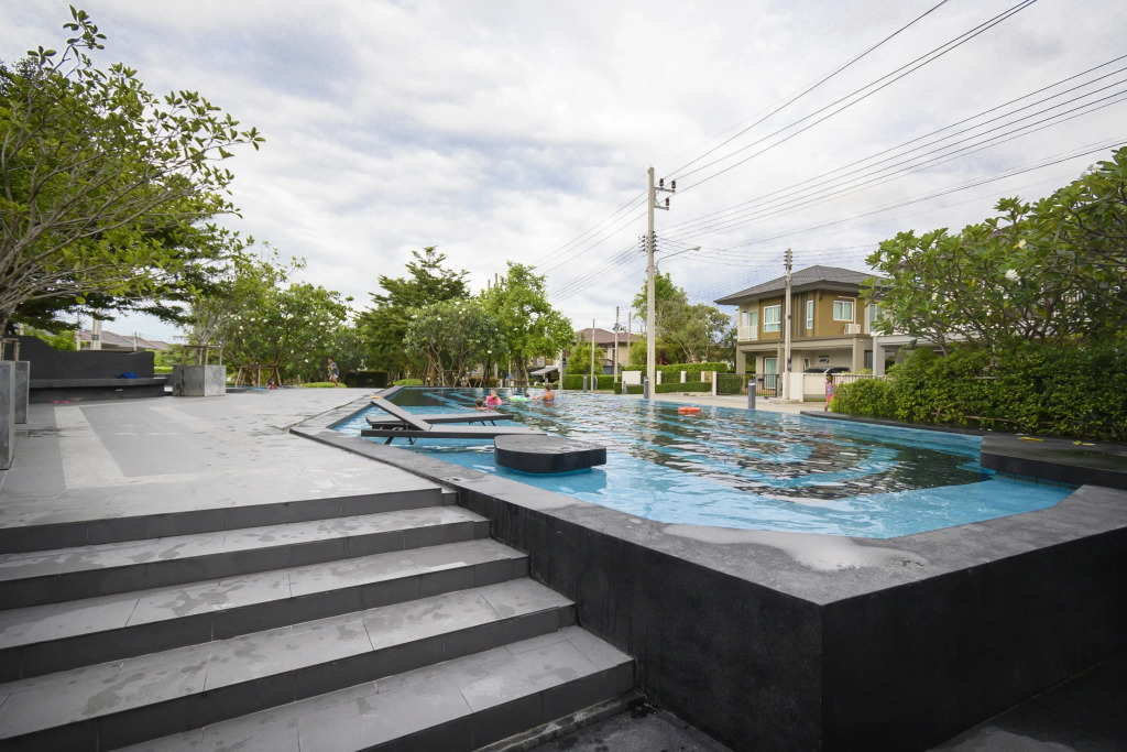 4 BR Saransiri Villa 2#l Pool Gym Garage Netflix	