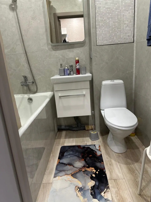 Dom Khelgi Flat