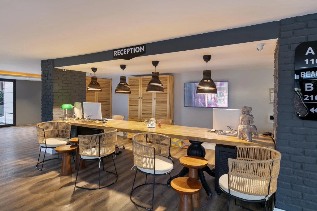 Azuu Boutique Hotel