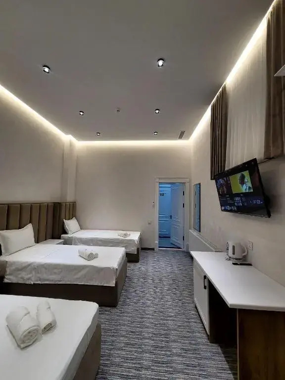 MIRON Hotel