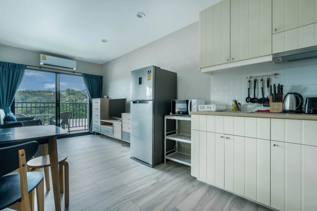 Апартаменты Cozy Studio Apartment at Naiyang Beach G507