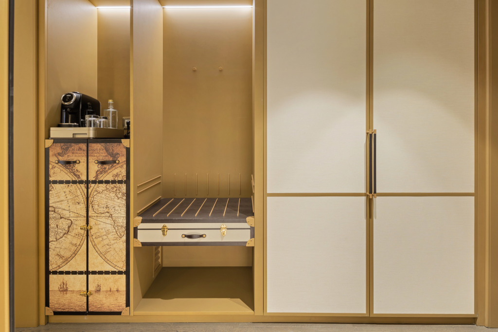 The Emerald House Lisbon - Curio Collection By Hilton
