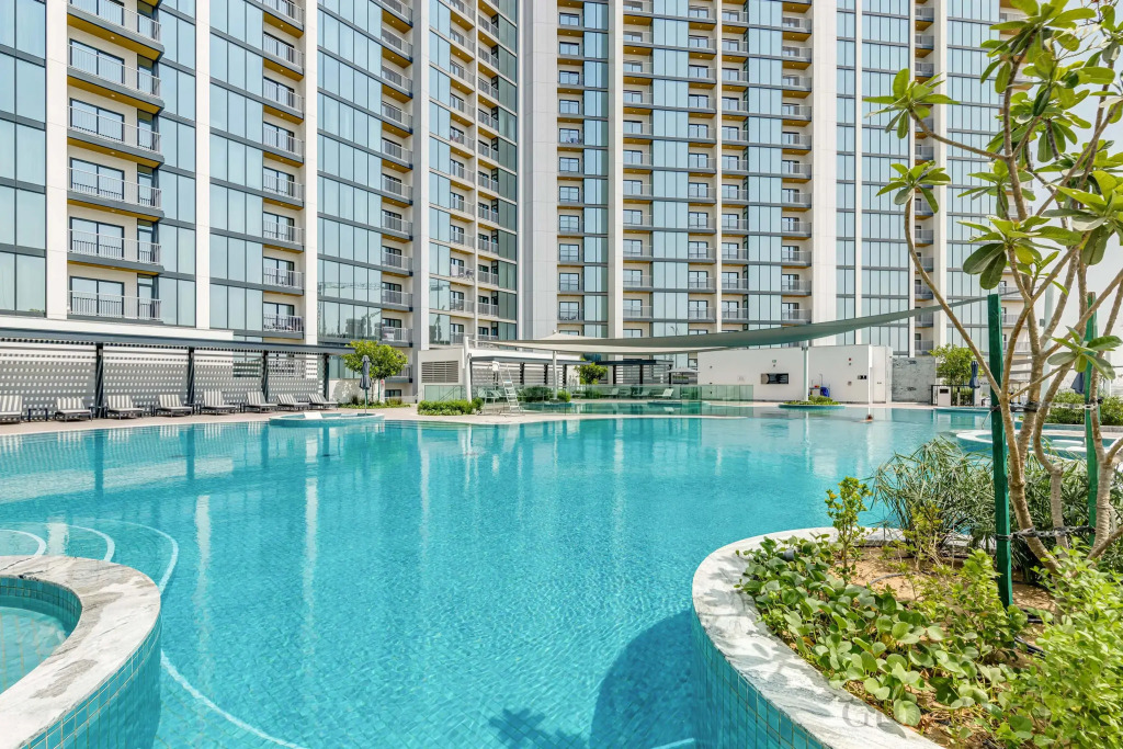 Апарт-отель Globalstay Sobha The Crest C