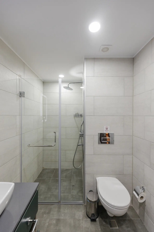 Апартаменты Современная квартира с одной спальней в жилом комплексе WYN Residence