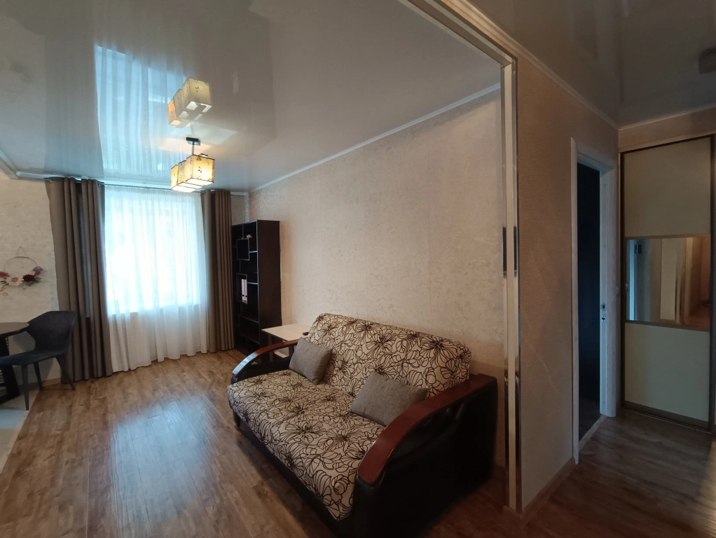 Квартира на Первостроителей 15/2