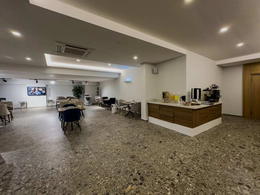 Отель Leaf River Suites