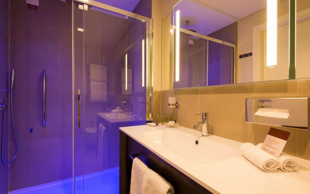 DoubleTree by Hilton Yerevan City Centre