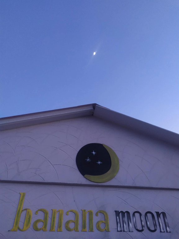 Отель Banana Moon