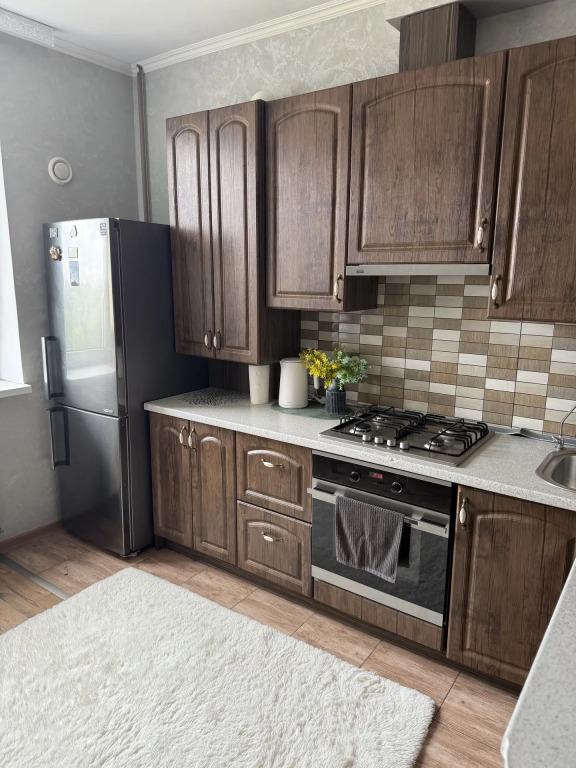 Uyutnaya Na Letnem Ozere Flat
