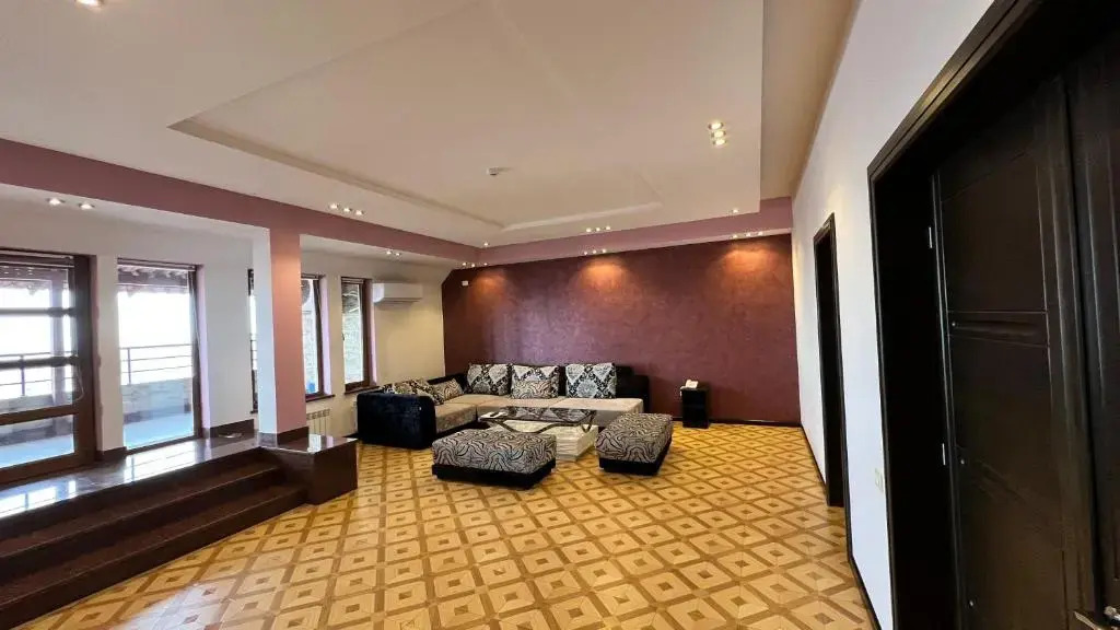 Hotel Grand Hills