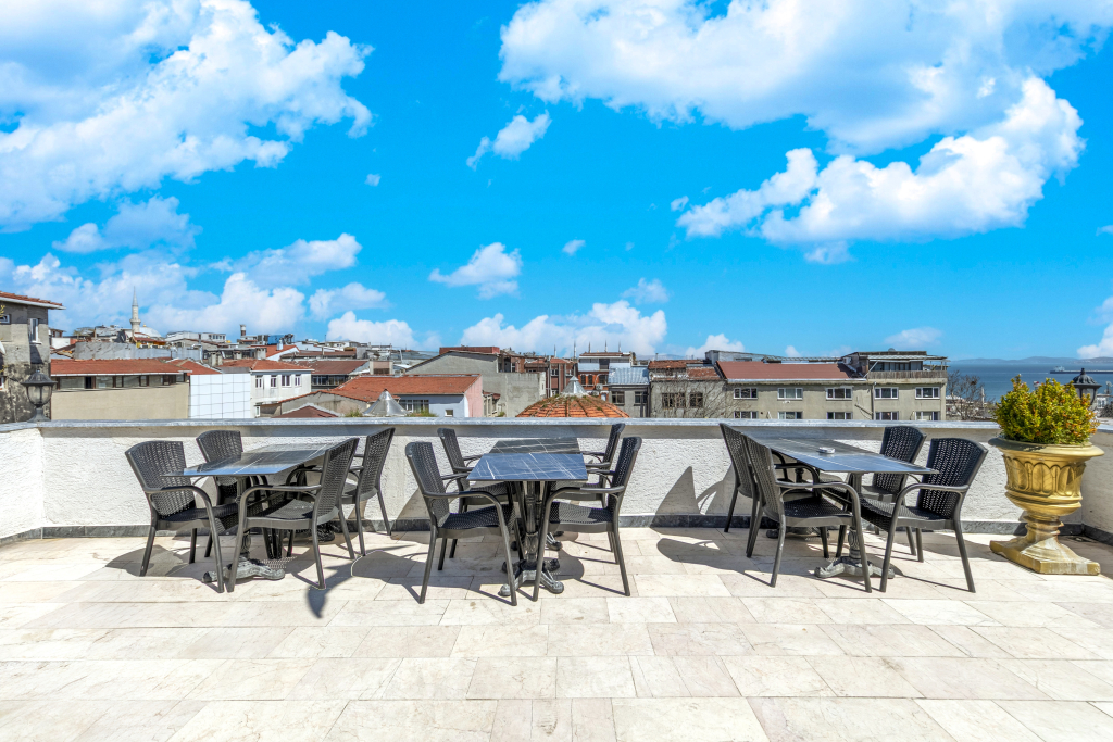 Golden Bazaar Hotel