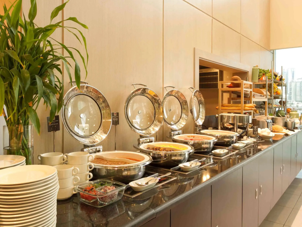 ibis Sharq Kuwait