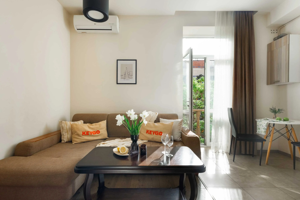 Apartment KeyGo#0043 offers comfort and coziness in the city