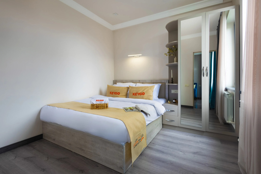 Апартаменты KeyGo #0147 1 Bedroom near Opera Theatre