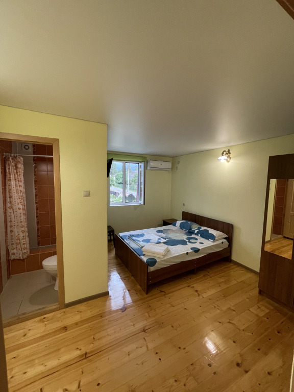 Amra Guest house