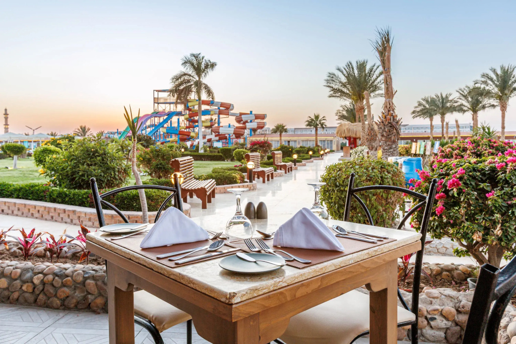 Sunrise Alora Aqua Park Resort