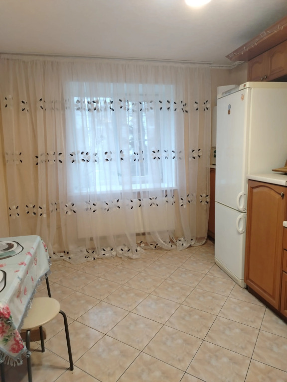 Квартира Огромная 3х комнатная квартира в центре города