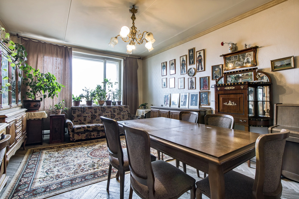 Classic Petrograd Apartments