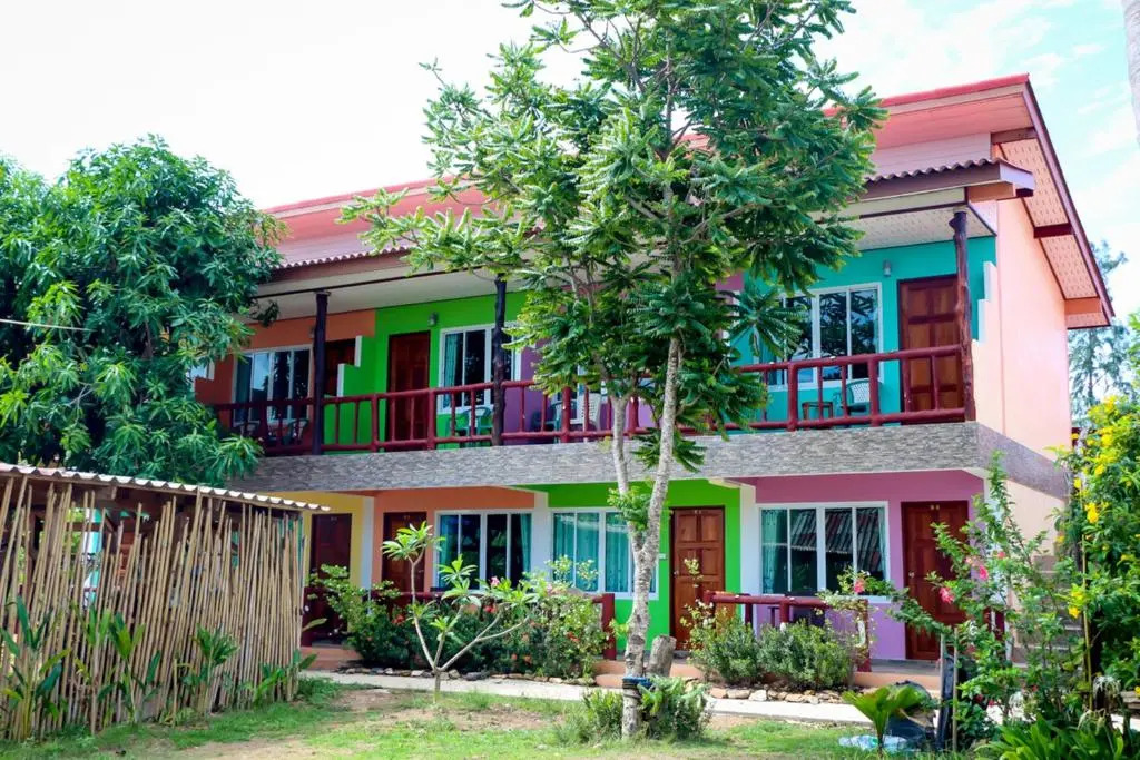 Lanta Emerald Bungalow
