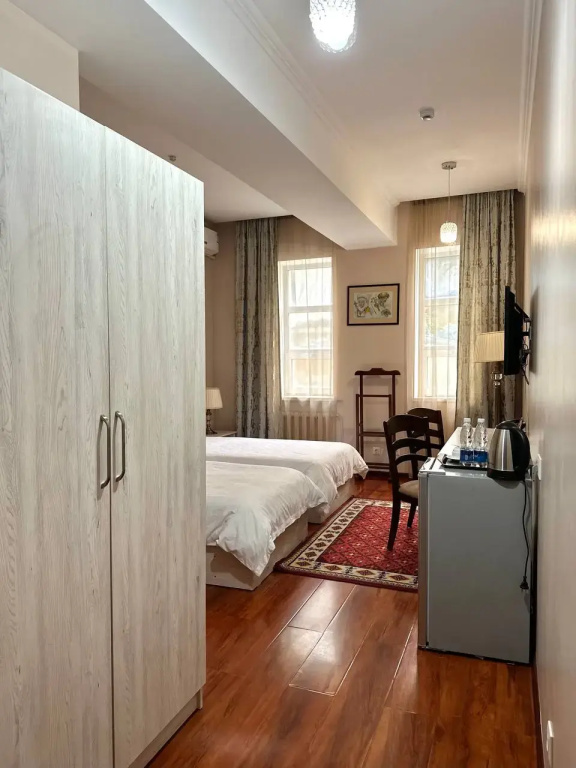 Soluxe Hotel