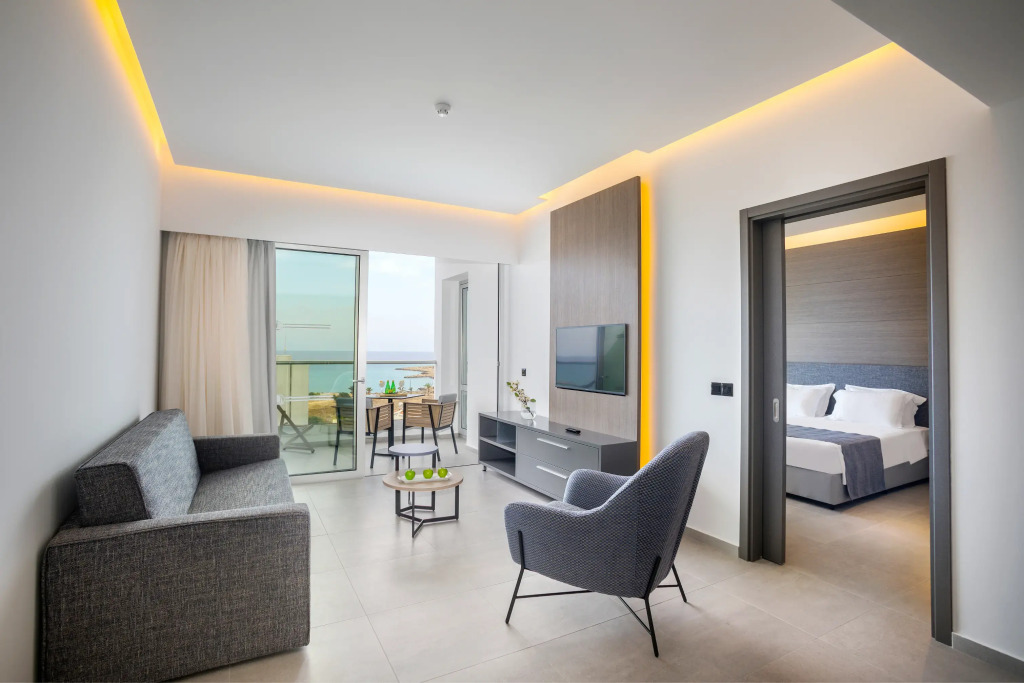 Отель Cavo Maris Beach