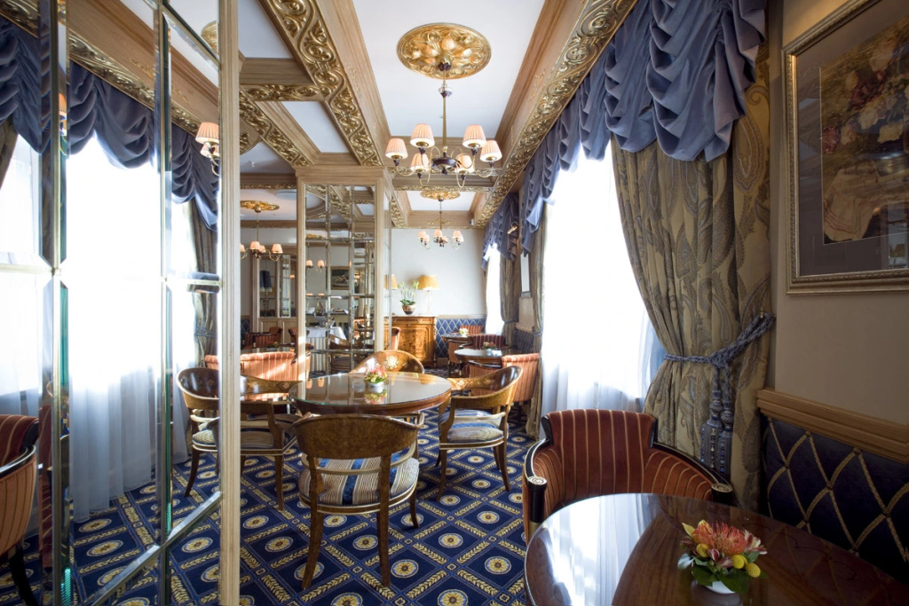 5 ★ Гостиница Radisson Collection Москва