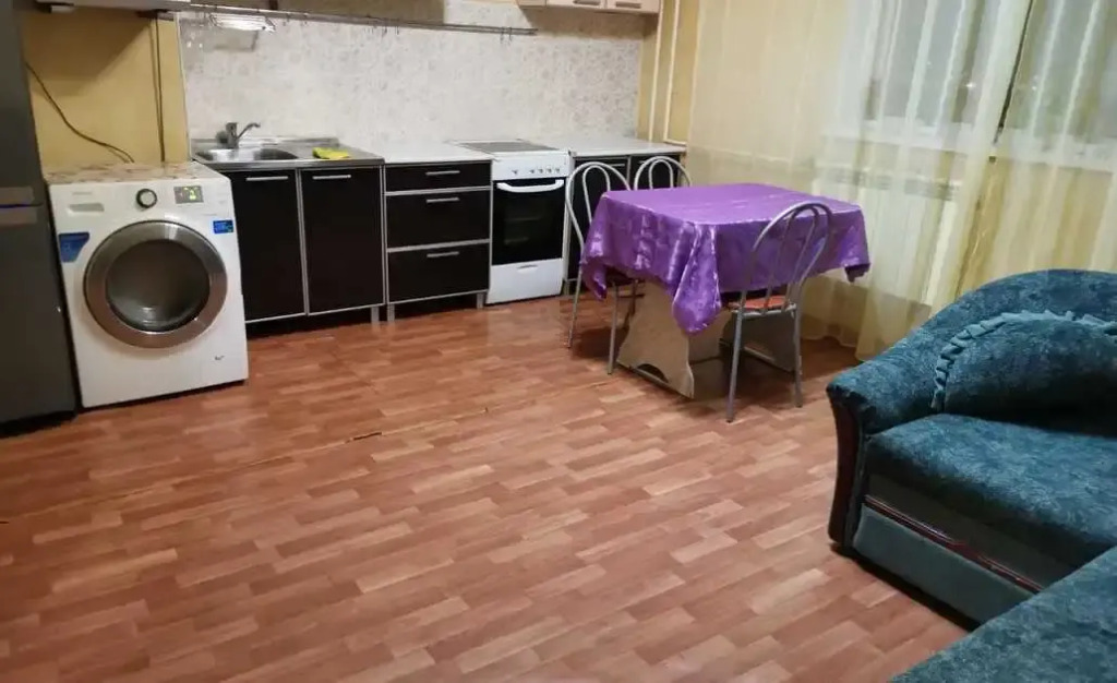 Апартаменты двухкомнатные с диваном Школы Олимпийского резерва