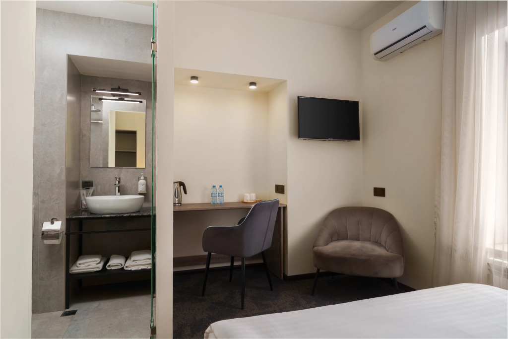 Elysium Gallery Hotel