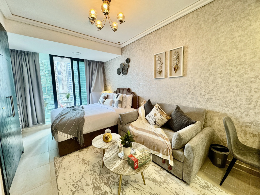 Апартаменты Cosmos Living Majestic Studio GCV2