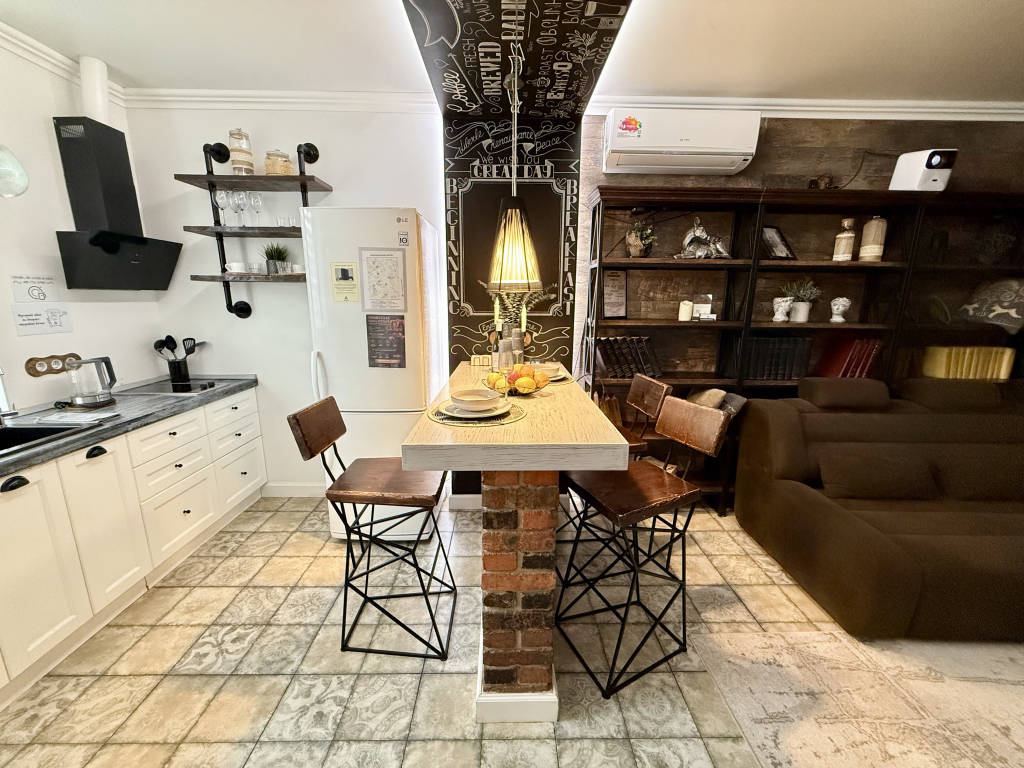 Loft Apartments с пректором и терассой
