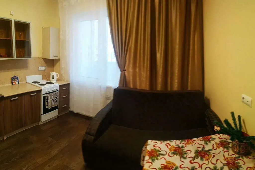 Квартира на улице Ивана Захарова 12/1