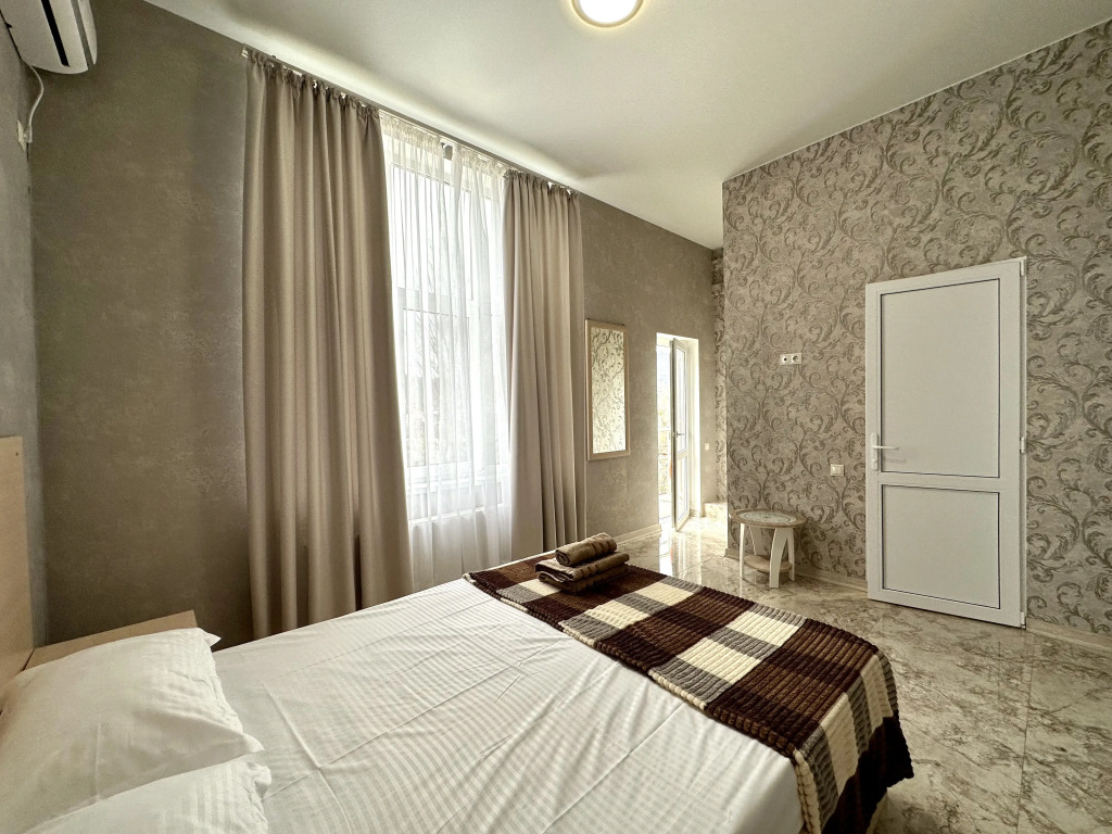 Меблированные комнаты RestHouse